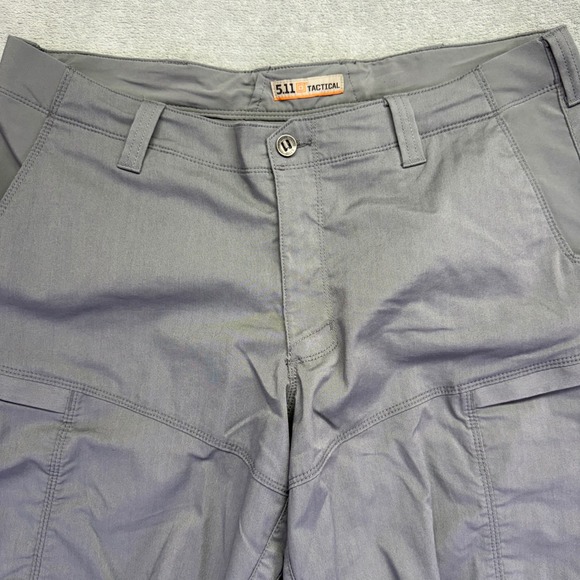 5.11 Tactical Men's Pants Gray Size 40x32 Cargo Pockets Zip Fly Work Casual - Picture 4 of 9